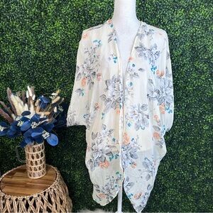 Off‎ white  Floral Kimono nwt